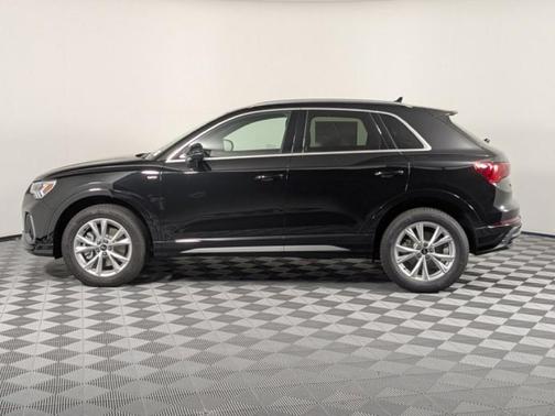 2025 Audi Q3 45 S line Premium