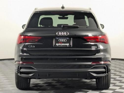 2025 Audi Q3 45 S line Premium