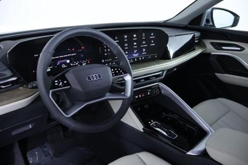 2025 Audi Q5 2.0T quattro Premium