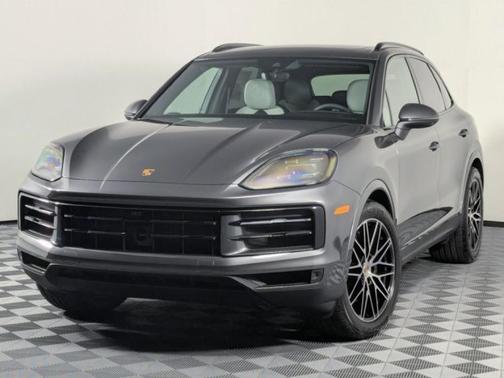2025 Porsche Cayenne Base