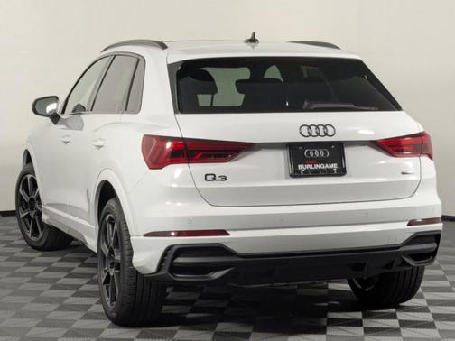 2025 Audi Q3 45 S line Premium