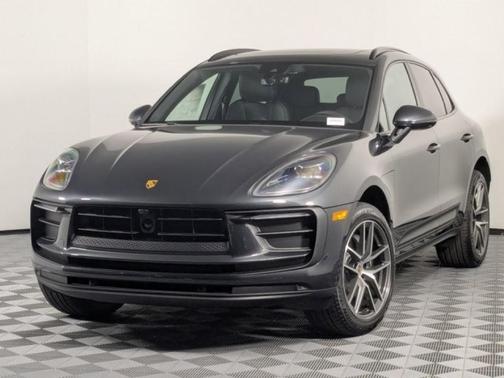 2025 Porsche Macan Base