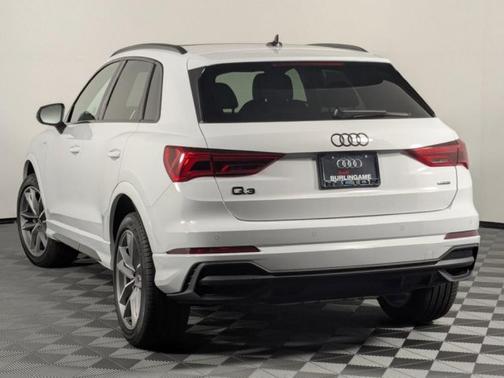 2025 Audi Q3 45 S line Premium