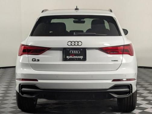 2025 Audi Q3 45 S line Premium