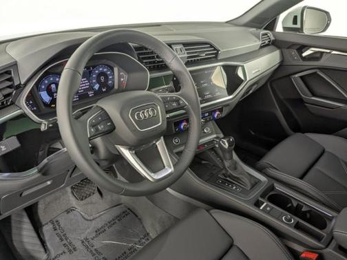 2025 Audi Q3 45 S line Premium