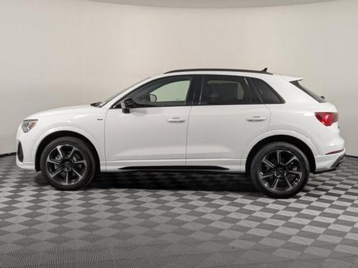 2025 Audi Q3 45 S line Premium