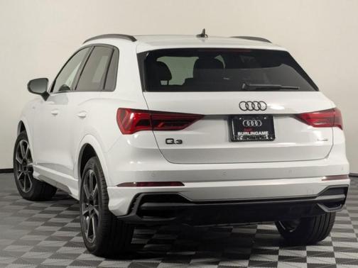 2025 Audi Q3 45 S line Premium