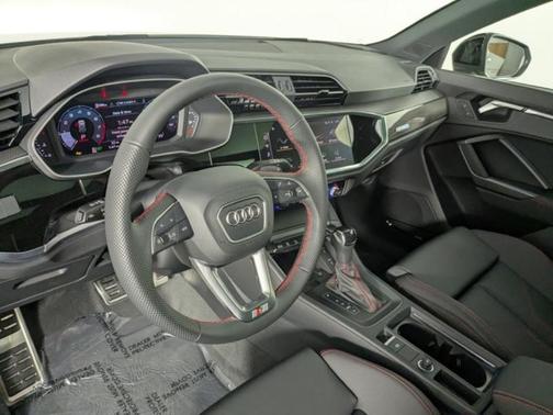 2025 Audi Q3 45 S line Premium