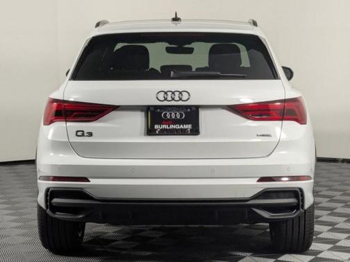 2025 Audi Q3 45 S line Premium