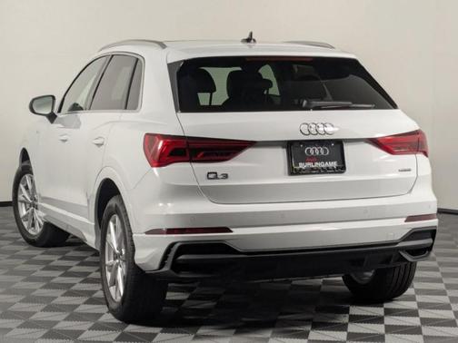 2025 Audi Q3 45 S line Premium
