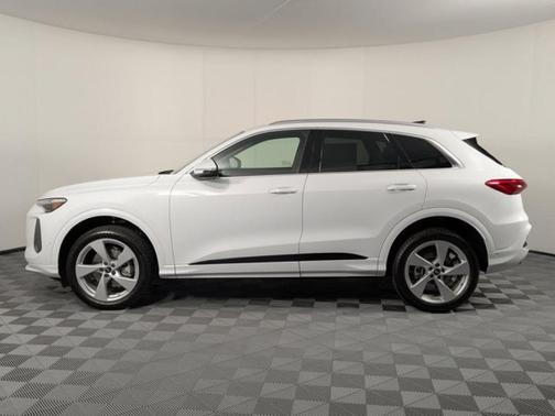 2025 Audi Q5 2.0T quattro Premium