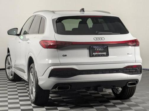 2025 Audi Q5 2.0T quattro Premium