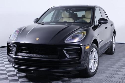 2026 Porsche Macan Base
