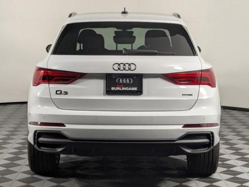 2025 Audi Q3 45 S line Premium