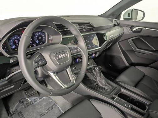 2025 Audi Q3 45 S line Premium