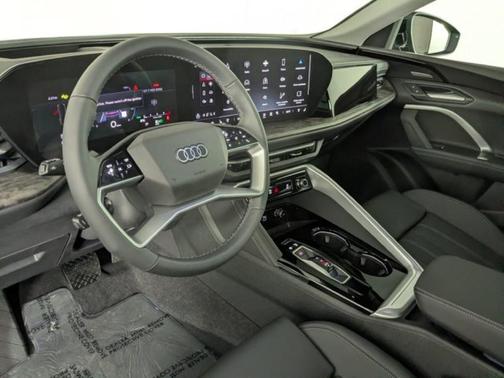 2025 Audi Q5 2.0T quattro Premium