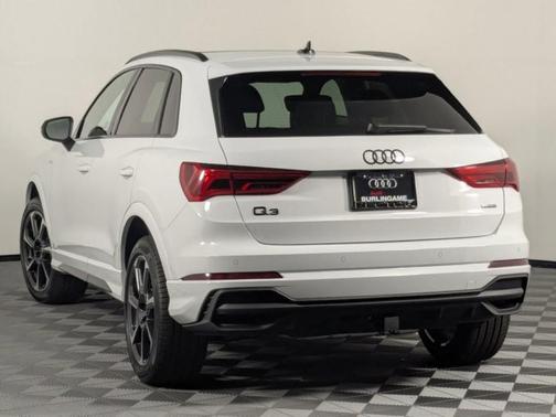 2025 Audi Q3 45 S line Premium
