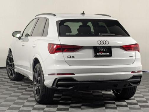 2025 Audi Q3 45 S line Premium