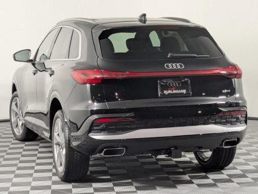 2025 Audi Q5 2.0T quattro Premium