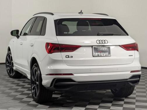 2025 Audi Q3 45 S line Premium