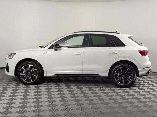 2025 Audi Q3 45 S line Premium