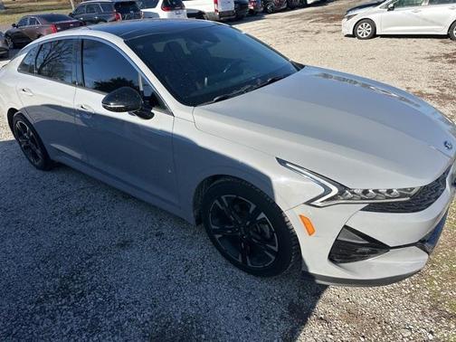 2022 Kia K5 EX