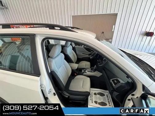 Crystal White Pearl 2023 Subaru Forester Base