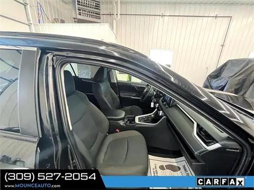2021 Toyota RAV4 Hybrid LE
