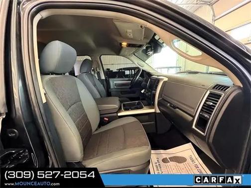 2017 RAM 1500 SLT