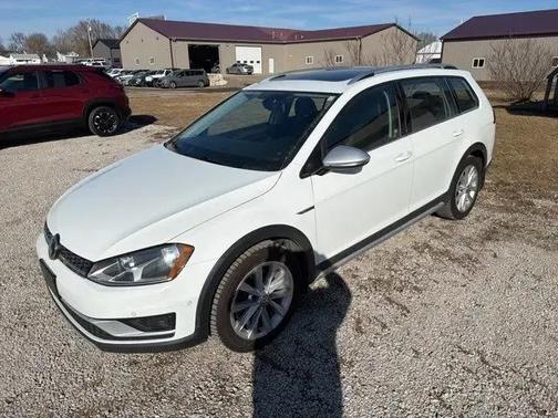 2017 Volkswagen Golf Alltrack TSI SE