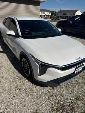 Snow White Pearl 2025 Kia K4 EX