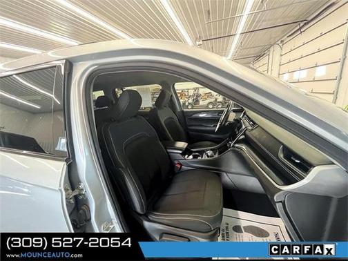 2021 Jeep Grand Cherokee L Laredo