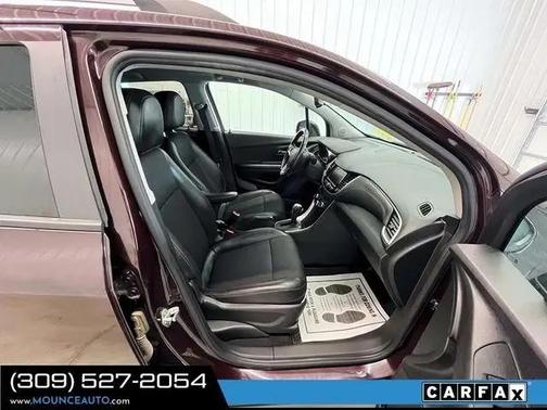 Black Cherry Metallic 2021 Chevrolet Trax LT