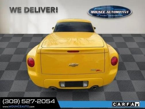 2004 Chevrolet SSR Base