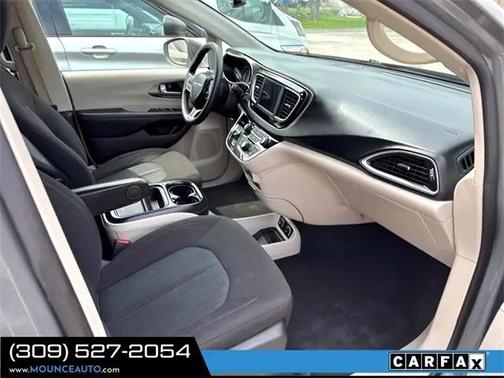 2020 Chrysler Pacifica Touring