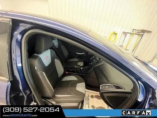 2017 Ford Focus ST ST