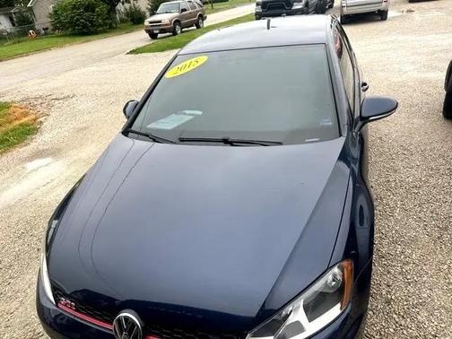 2015 Volkswagen Golf GTI 2.0T S w/Performance Package 2-Door
