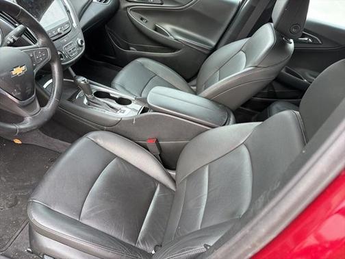 2019 Chevrolet Malibu Hybrid Base