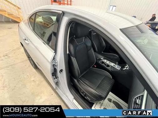 Siberian Ice 2019 Genesis G70 3.3T Advanced