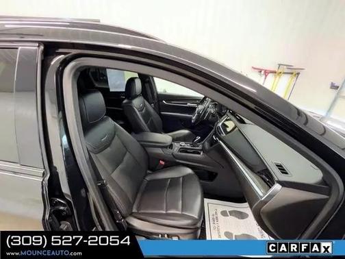 2022 Cadillac XT5 Sport