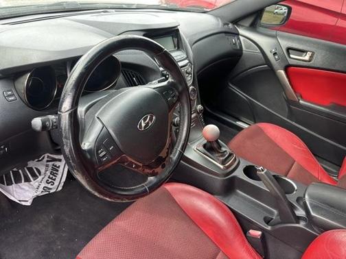 2013 Hyundai Genesis Coupe 2.0T R-Spec