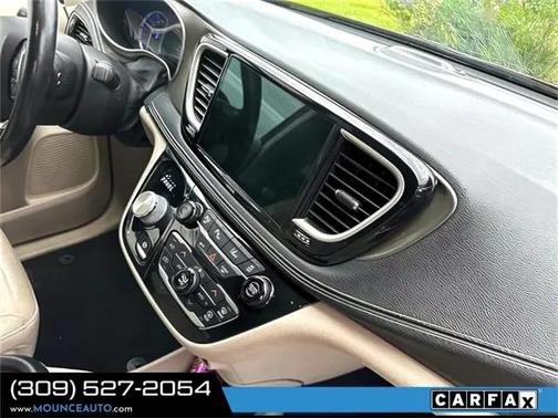 2021 Chrysler Pacifica Hybrid Touring L