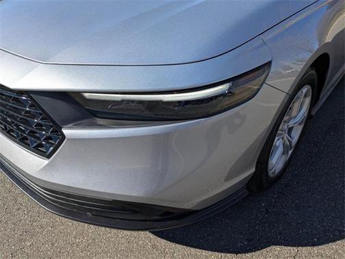 2025 Honda Accord LX 1.5T