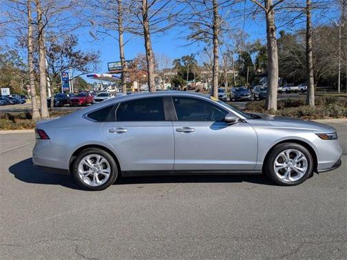 2025 Honda Accord LX 1.5T