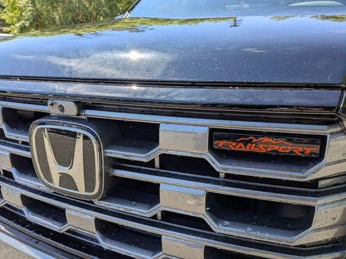 Crystal Black Pearl 2026 Honda Pilot TrailSport