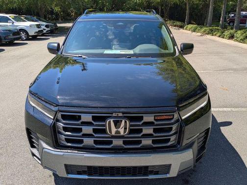 Crystal Black Pearl 2026 Honda Pilot TrailSport
