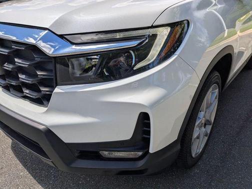 Platinum White Pearl 2024 Honda Passport AWD EX-L