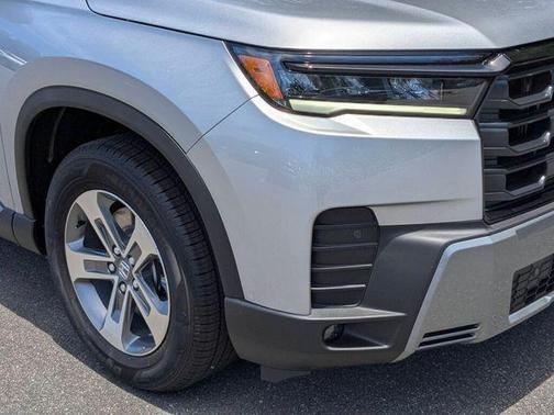 Solar Silver Metallic 2026 Honda Pilot EX-L