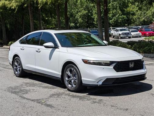 Platinum White Pearl 2025 Honda Accord Hybrid EX-L Sedan