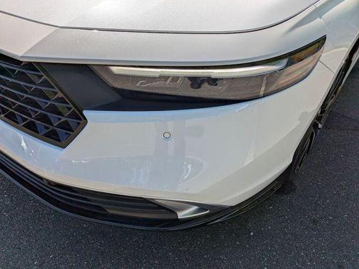 Platinum White Pearl 2023 Honda Accord Hybrid Touring